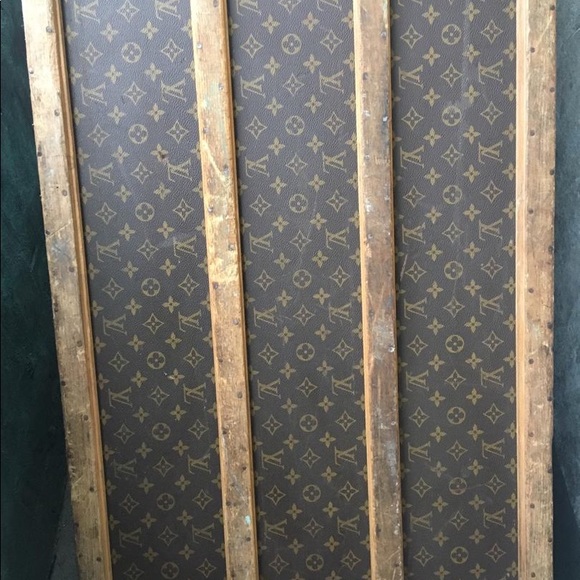 Luis Vuitton suitcase - Picture 6 of 8